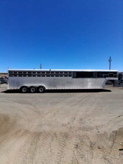 Used 2003 Sidekick 7H TRAINER Horse Trailer