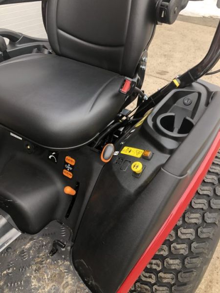 New 2026 Yanmar SA325BT-LD (Tractor, Loader, Deck)