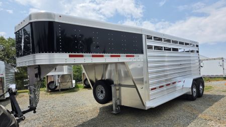 New 2026 Featherlite Trailers 8117 GN 6'7 X16TA Stock / Stock Combo Trailer