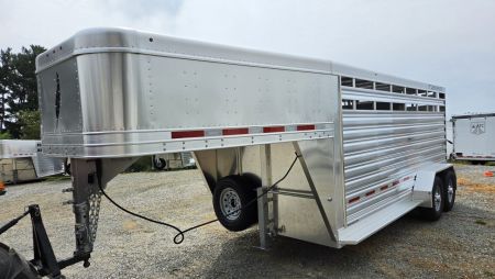 New 2026 Featherlite Trailers 8117 GN 6'7 X16TA Stock / Stock Combo Trailer