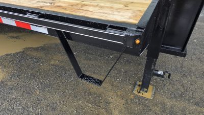 New Quality Trailers Pro-H Flatbed Trailer 25,000 GVWR / 25' / Pop-Up Dove Tail