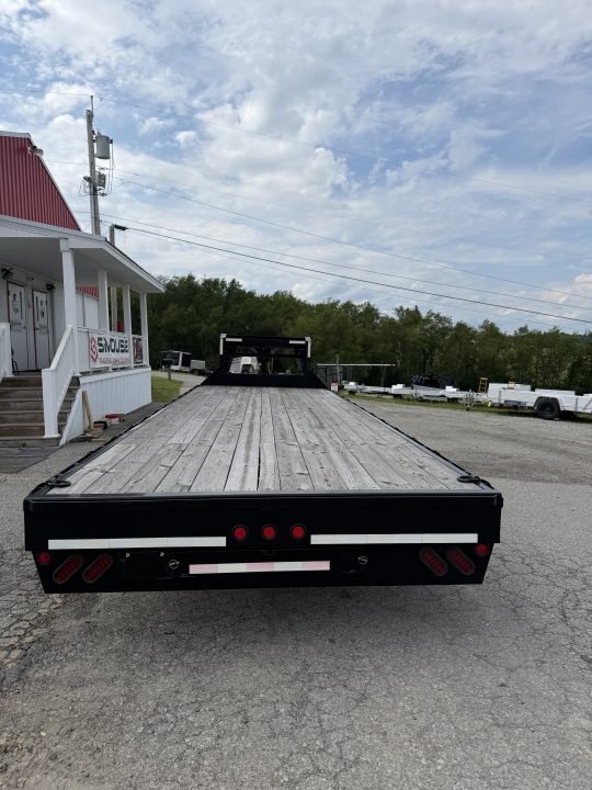 Used USED 2022 Norstar 25' Gooseneck w/ UNDERBODY RAMPS