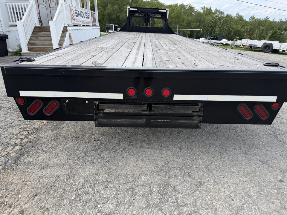 Used USED 2022 Norstar 25' Gooseneck w/ UNDERBODY RAMPS