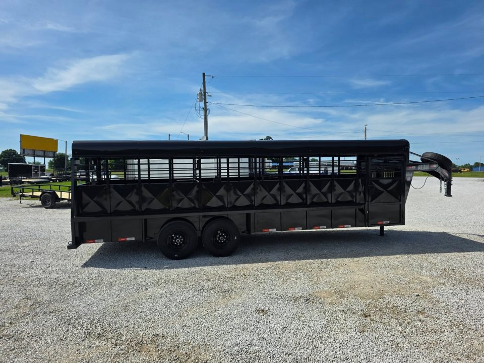 8×24 Horse Livestock Trailer photo 2