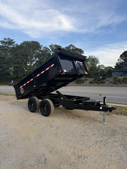 New 2027 HOMESTEADER 610MB SERIES/ 6X10 DUMP TRAILER / 5200# Electric Brake Axles / Curb Side Drop Side / Barn Door Rear Gates / Tarp