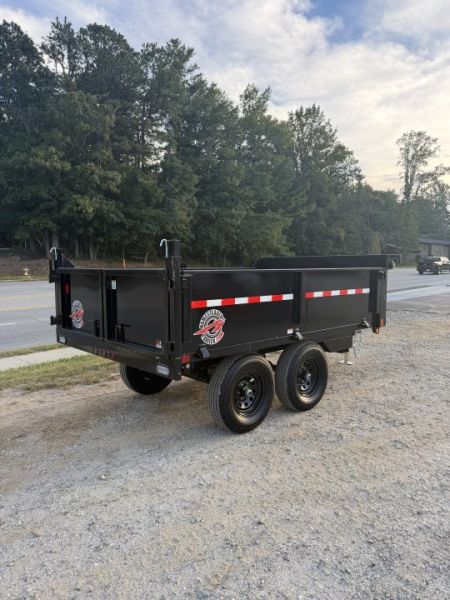 New 2027 HOMESTEADER 610MB SERIES/ 6X10 DUMP TRAILER / 5200# Electric Brake Axles / Curb Side Drop Side / Barn Door Rear Gates / Tarp