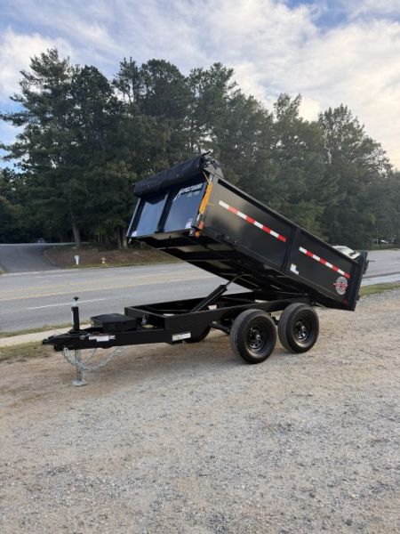 New 2027 HOMESTEADER 610MB SERIES/ 6X10 DUMP TRAILER / 5200# Electric Brake Axles / Curb Side Drop Side / Barn Door Rear Gates / Tarp