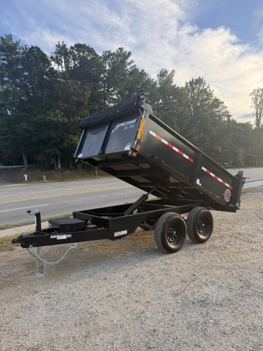 New 2027 HOMESTEADER 610MB SERIES/ 6X10 DUMP TRAILER / 5200# Electric Brake Axles / Curb Side Drop Side / Combo Spread - Barn Door Rear Gates / Tarp