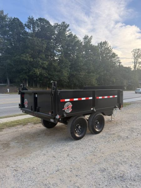 New 2027 HOMESTEADER 610MB SERIES/ 6X10 DUMP TRAILER / 5200# Electric Brake Axles / Curb Side Drop Side / Combo Spread - Barn Door Rear Gates / Tarp