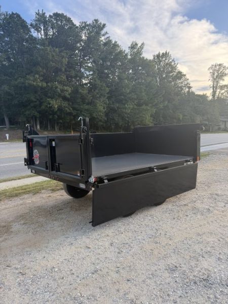 New 2027 HOMESTEADER 610MB SERIES/ 6X10 DUMP TRAILER / 5200# Electric Brake Axles / Curb Side Drop Side / Combo Spread - Barn Door Rear Gates / Tarp