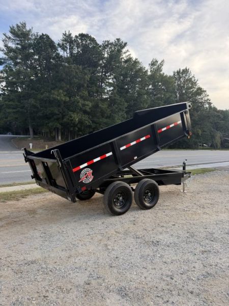 New 2027 HOMESTEADER 612MB SERIES/ 6X12 DUMP TRAILER / 5200# Electric Brake Axles / Curb Side Drop Side / Barn Door Rear Gates / Tarp