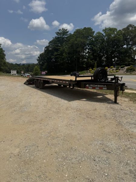 New 2027 Iron Bull Deck Over Trailer / 102  Wide x 25' Long (20' Flat, 5' Dovetail) / 2-8,000# Electric Brake Axles / Rampage Ramps / 215/75r17.5  Tires and Wheels / Matching Spare Tire and Wheel