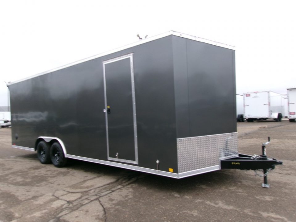 Rear view with heavy duty ramp door and rear spoiler