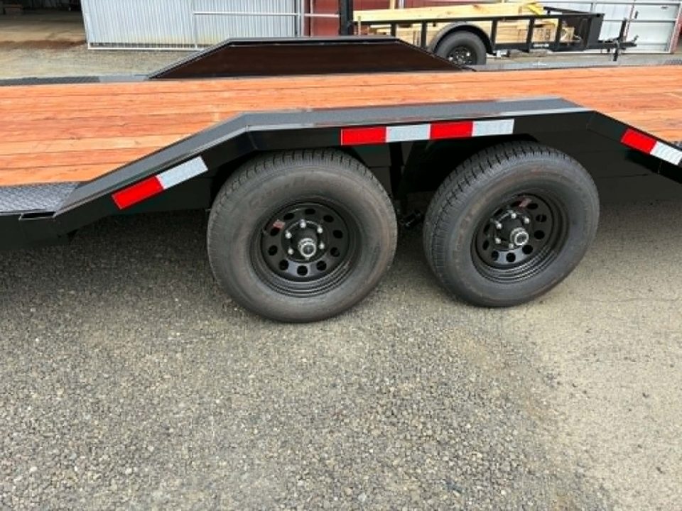 New CAR HAULER 2026 VERSATILE HD720 7X20 ROCK CRAWLER DRIVE OVER FENDERS 10,000 GVWR TRAILER BLACK
