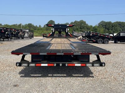New 2027 MAXXD Hydraulic Dovetail Gooseneck Trailer | 34' x 102' 30K GVWR