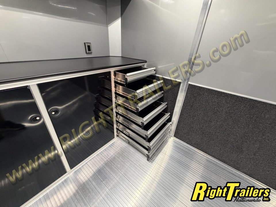 New 2026 8.5x32 inTech Trailer Race Trailer