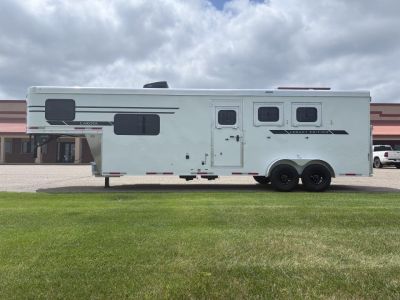 New 2027 Lakota 3H 9'LQ Horse Trailer