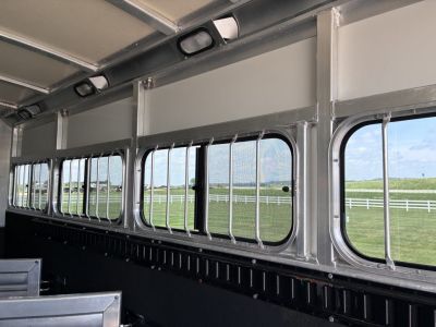 Used 2009 Cimarron Trailers 4H GN Horse Trailer