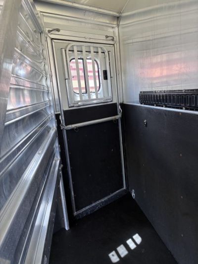 Used 2009 Cimarron Trailers 4H GN Horse Trailer