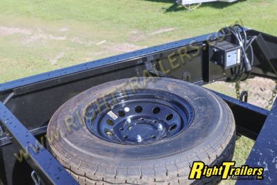 New 2027 8.5X40 MAXX-D GOOSENECK EQUIPMENT TRAILER