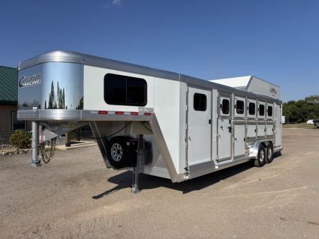 New 2027 Cimarron Trailers 5 Horse Norstar Slant RTG Horse Trailer