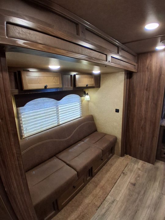 Used 2022 Lakota 4H CHARGER 11' LQ W/ SLIDE Horse Trailer C411