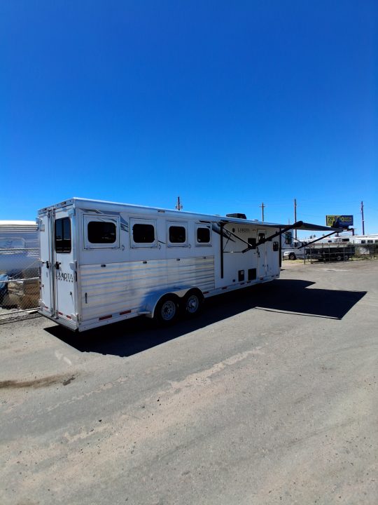 Used 2022 Lakota 4H CHARGER 11' LQ W/ SLIDE Horse Trailer C411
