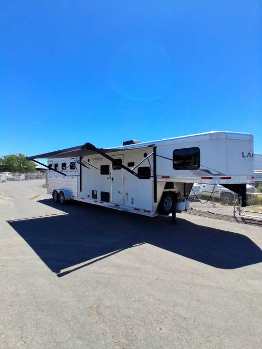 Used 2022 Lakota 4H CHARGER 11' LQ W/ SLIDE Horse Trailer C411