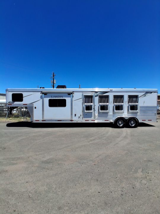 Used 2022 Lakota 4H CHARGER 11' LQ W/ SLIDE Horse Trailer C411