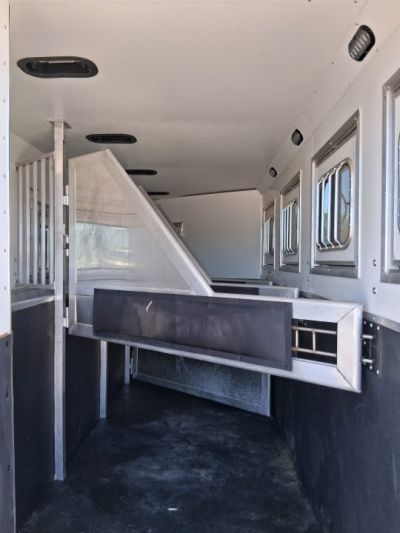 Used 2022 Lakota 4H CHARGER 11' LQ W/ SLIDE Horse Trailer C411