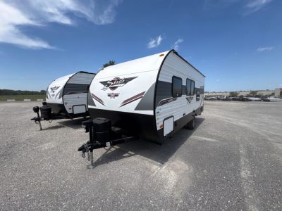 New 2022 Shasta 18BH | Travel Trailer **CLEARANCE**
