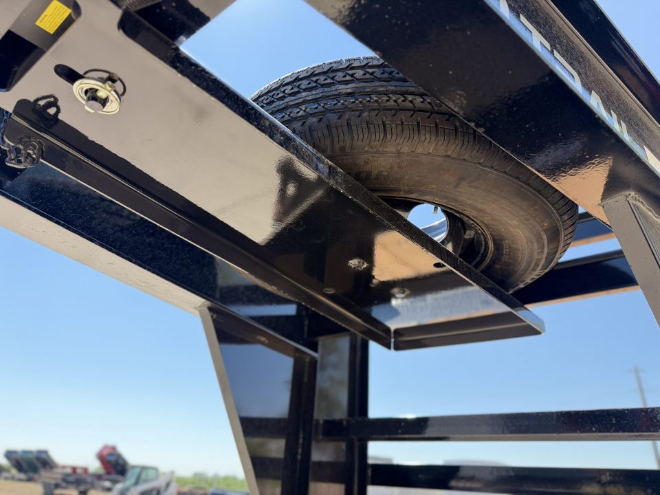 New 2026 Load Trail 8.5-32 Triple Dually Axle Gooseneck Deckover Equipment Hauler W/ Max Ramps 30K GVWR