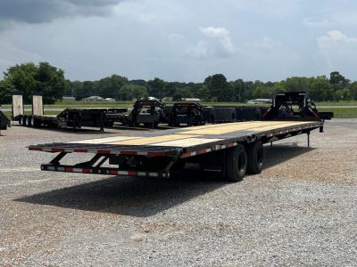 New 2027 MAXXD Hydraulic Dovetail Gooseneck Trailer | 40' x 102' 30K GVWR
