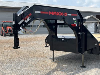New 2027 MAXXD Hydraulic Dovetail Gooseneck Trailer | 40' x 102' 30K GVWR