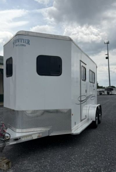 Used 2016 Frontier Trailers 2H Straight Load Tack