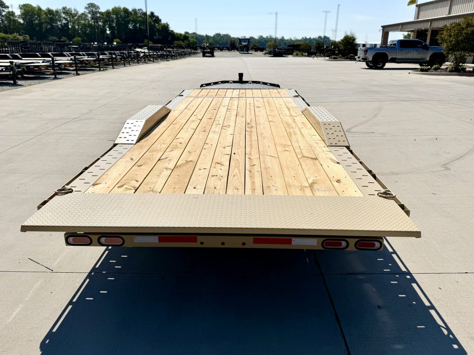 New 2026 Diamond C Trailers HXD207-22 Tilt Trailer