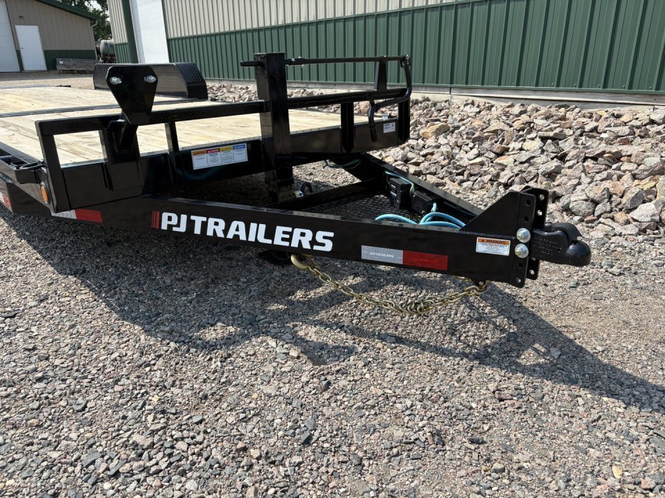 New 2027 PJ 24' Channel Equipment Tilt - Triple Axle