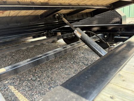 New 2027 PJ 24' Channel Equipment Tilt - Triple Axle