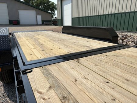 New 2027 PJ 24' Channel Equipment Tilt - Triple Axle