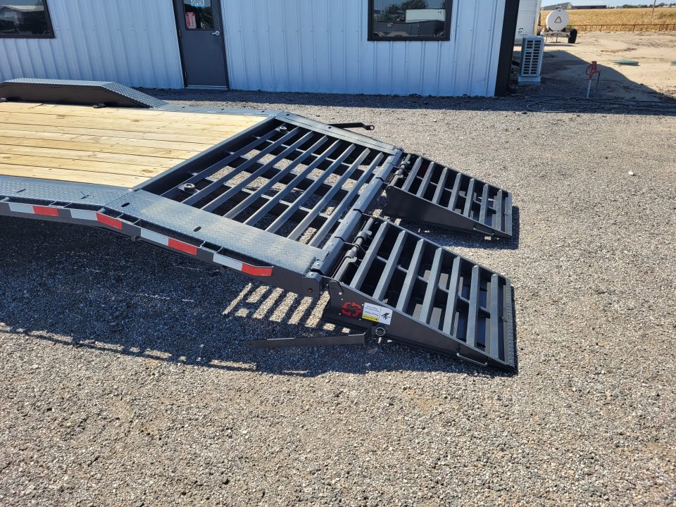 New 2027 Buckshot 102"x30' Gooseneck Equipment/Car Trailer