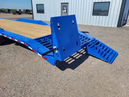 New 2027 Buckshot 102"x40' Gooseneck Triple Axle Carhauler Trailer