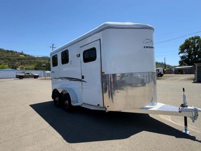 New WARMBLOOD HORSE TRAILER 2027 THURO-BILT LIBERTY 2-H SLANT