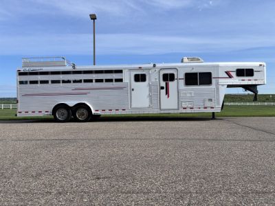Used 2003 C&C LQ Stock/Combo Horse Trailer
