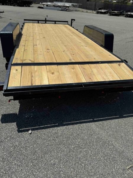 New 2026 Down 2 Earth Trailers DTE8220WCH3.5B Car Hauler