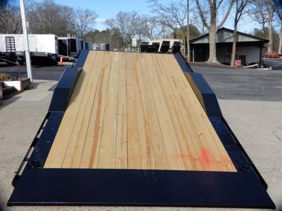 New 2026 Diamond C 8.5X24' Equipment, Max Width Tilt, HXD207