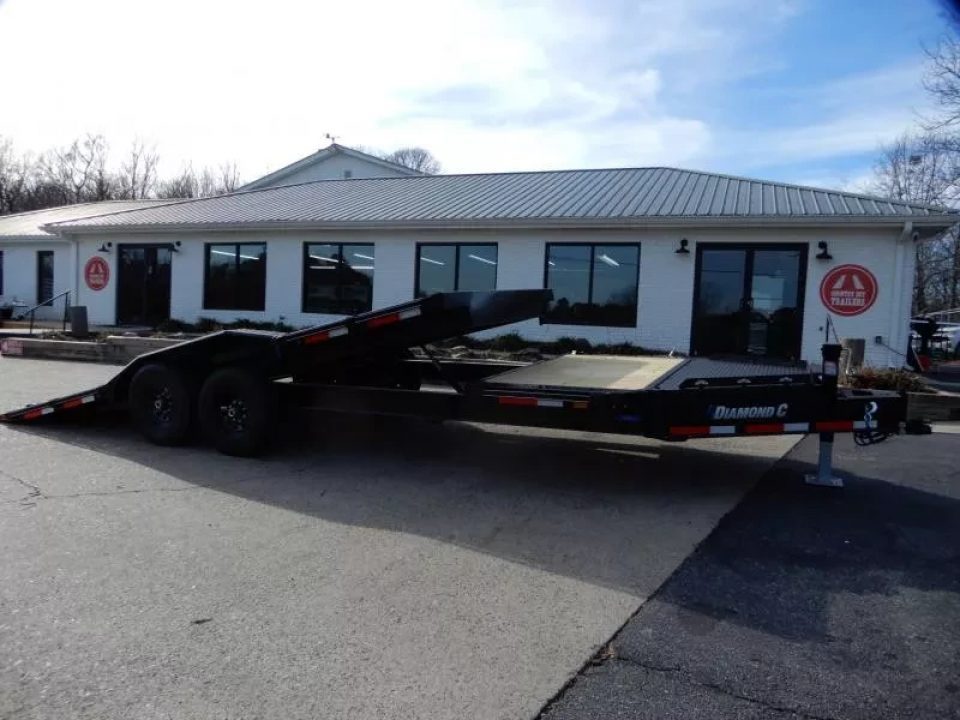New 2026 Diamond C 8.5X24' Equipment, Max Width Tilt, HXD207