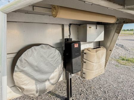 Used 2003 Hart Trailer U3HG - LQ Horse Trailer