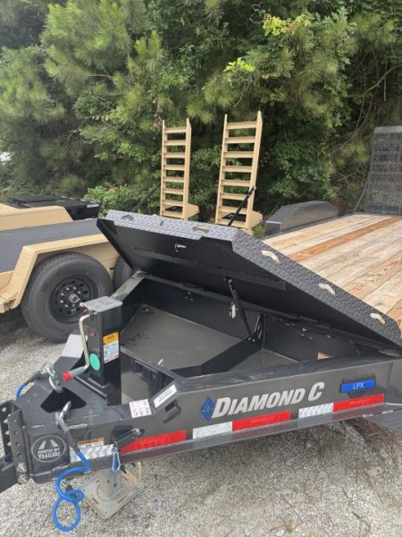New 2026 Diamond C 82x18' Equipment, 2' Dove & Ramps LPX207