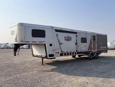 Used 2021 Logan Coach HORSEPOWER 31' GN ZBROZ EDTION Snowmobile Trailer