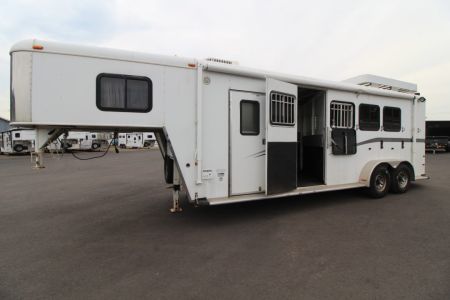 Used 2005 Charmac Trailers 4H LQ Horse Trailer